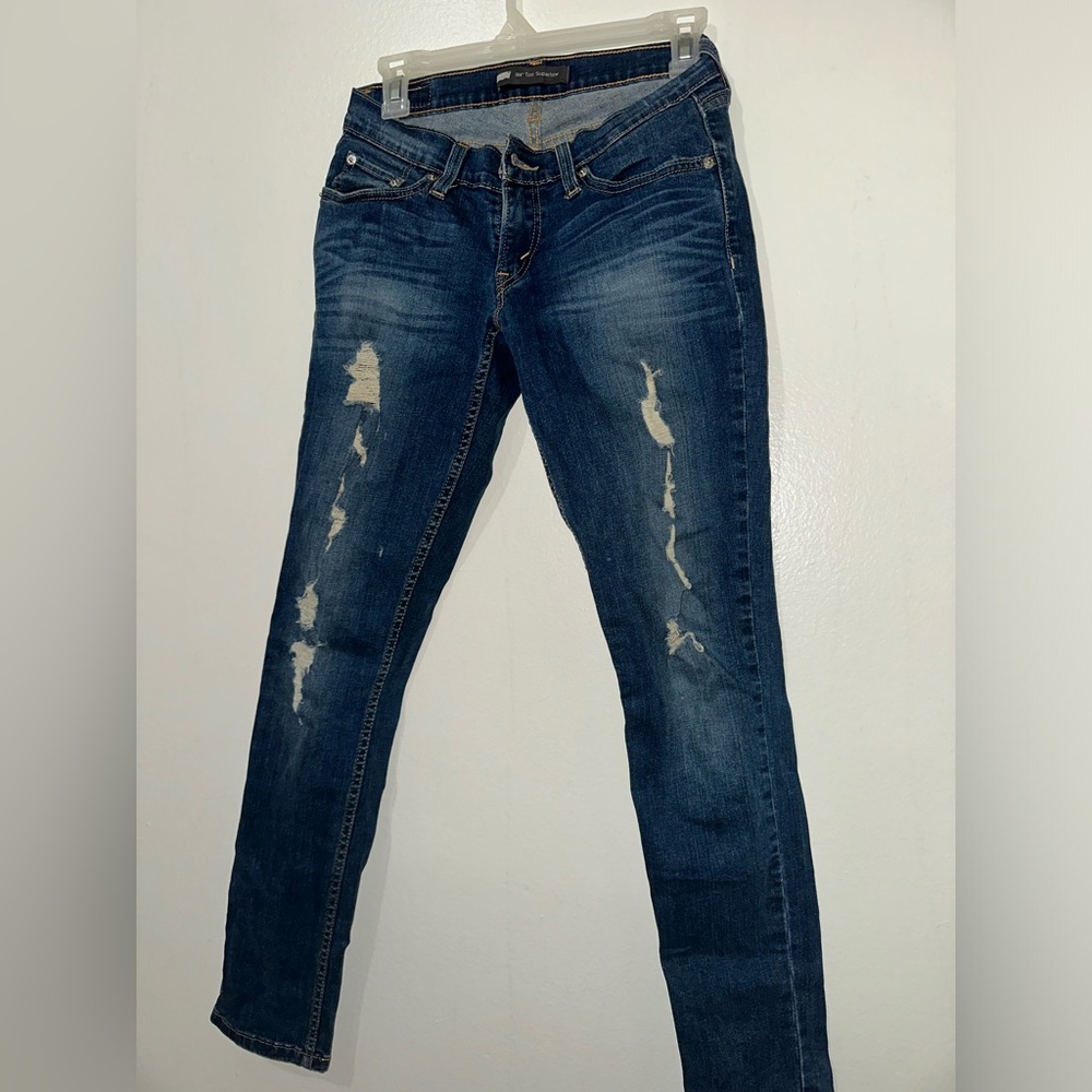 Distressed Levi 524 Jeans